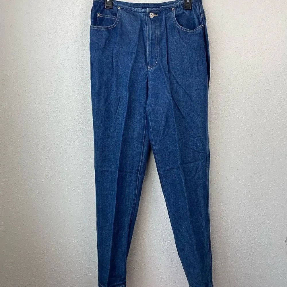 Liz Claiborne  LizWear Low Waisted Jeans Size 10 EUC
